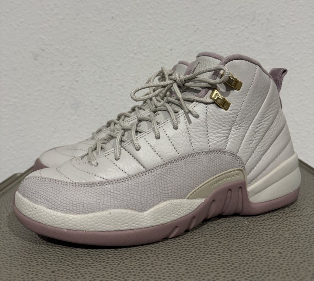 Nike Air Jordan XII 12 Retro GS Heiress Light Bone Plum Fog sz 8.5Y = 10 Women's